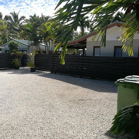 Sunset Palms Rarotonga Hotel Bagian luar foto