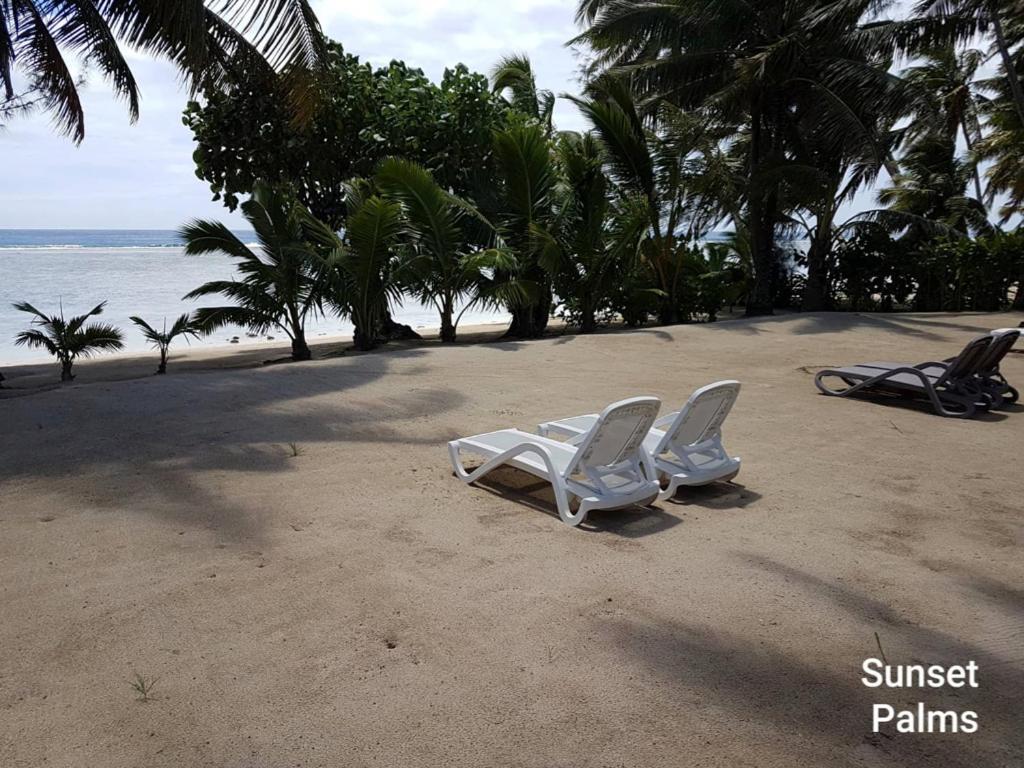Sunset Palms Rarotonga Hotel Bagian luar foto