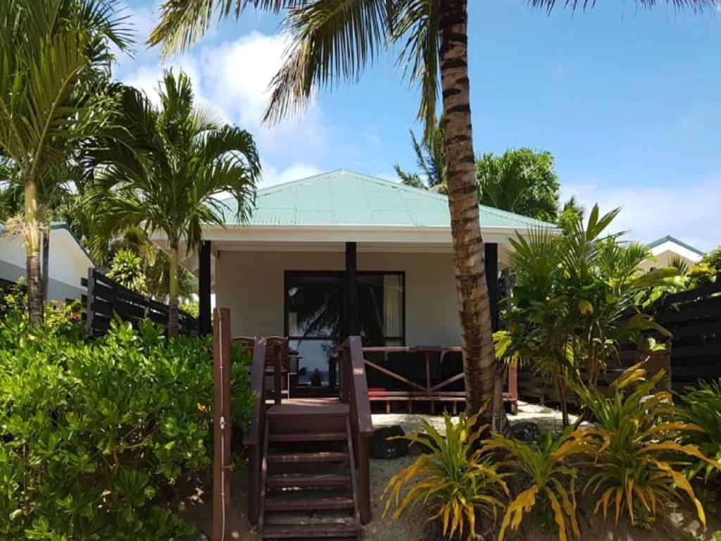 Sunset Palms Rarotonga Hotel Bagian luar foto